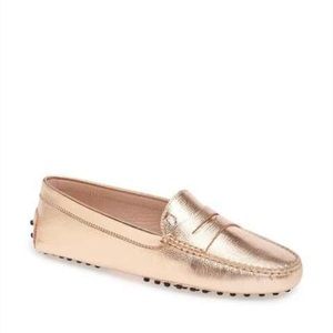 🧡TOD’s loafers in rose gold🧡
